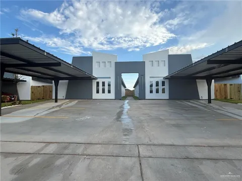 1215 Rosewood Lane #2