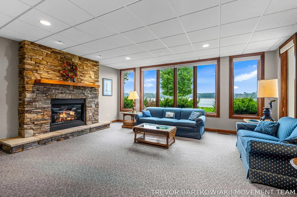 2696 Middle Lake Road Dalton Township, MI 49457