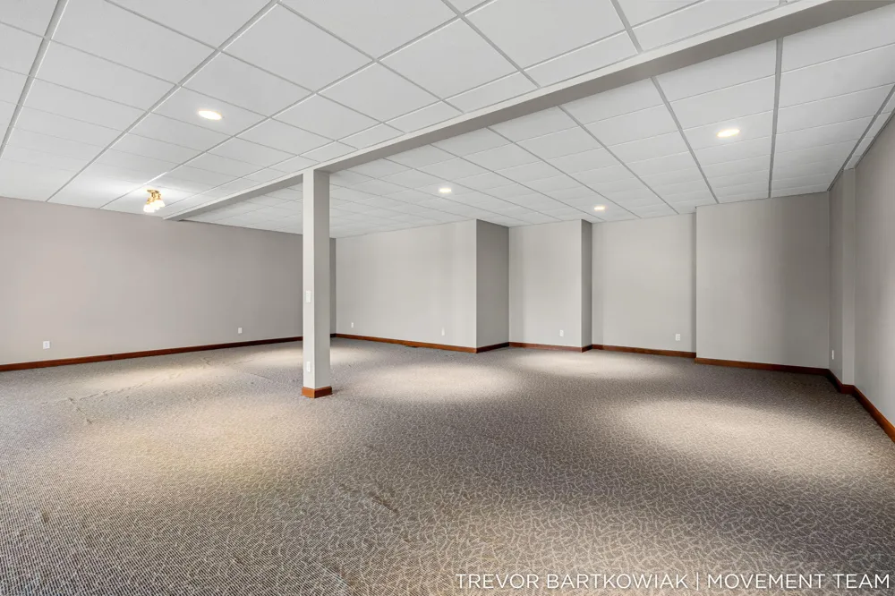 2696 Middle Lake Road Dalton Township, MI 49457