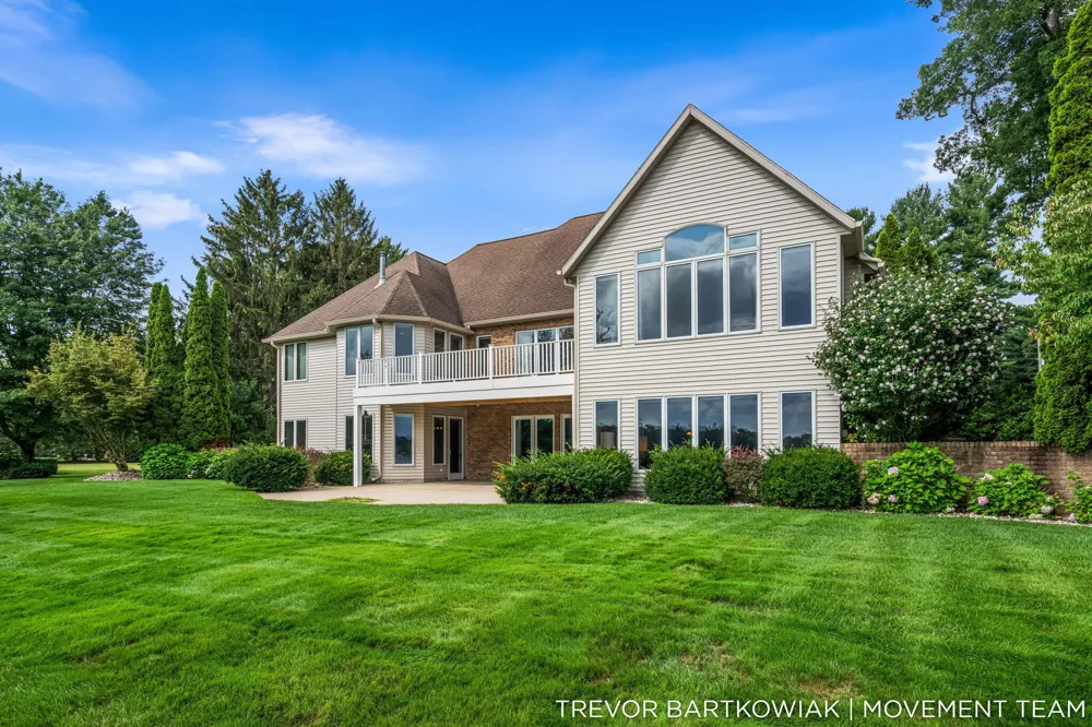 2696 Middle Lake Road Dalton Township, MI 49457