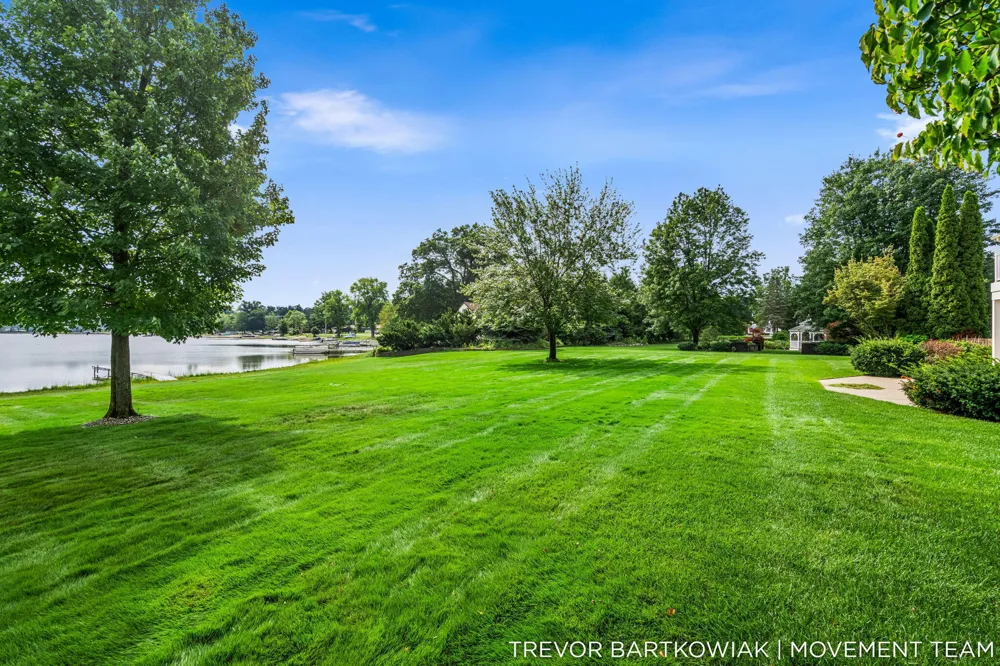 2696 Middle Lake Road Dalton Township, MI 49457