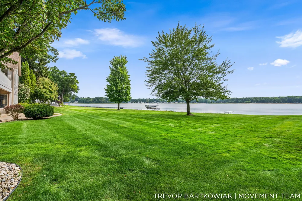 2696 Middle Lake Road Dalton Township, MI 49457