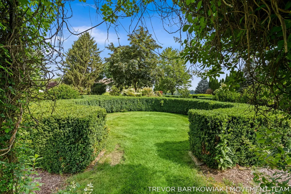 2696 Middle Lake Road Dalton Township, MI 49457
