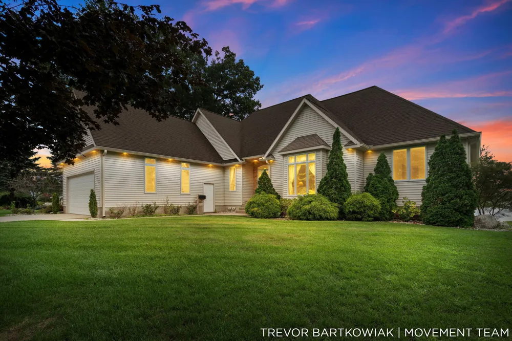 2696 Middle Lake Road Dalton Township, MI 49457