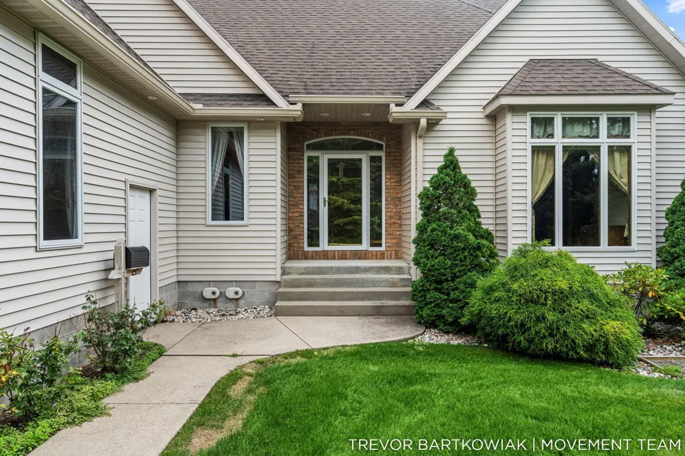 2696 Middle Lake Road Dalton Township, MI 49457