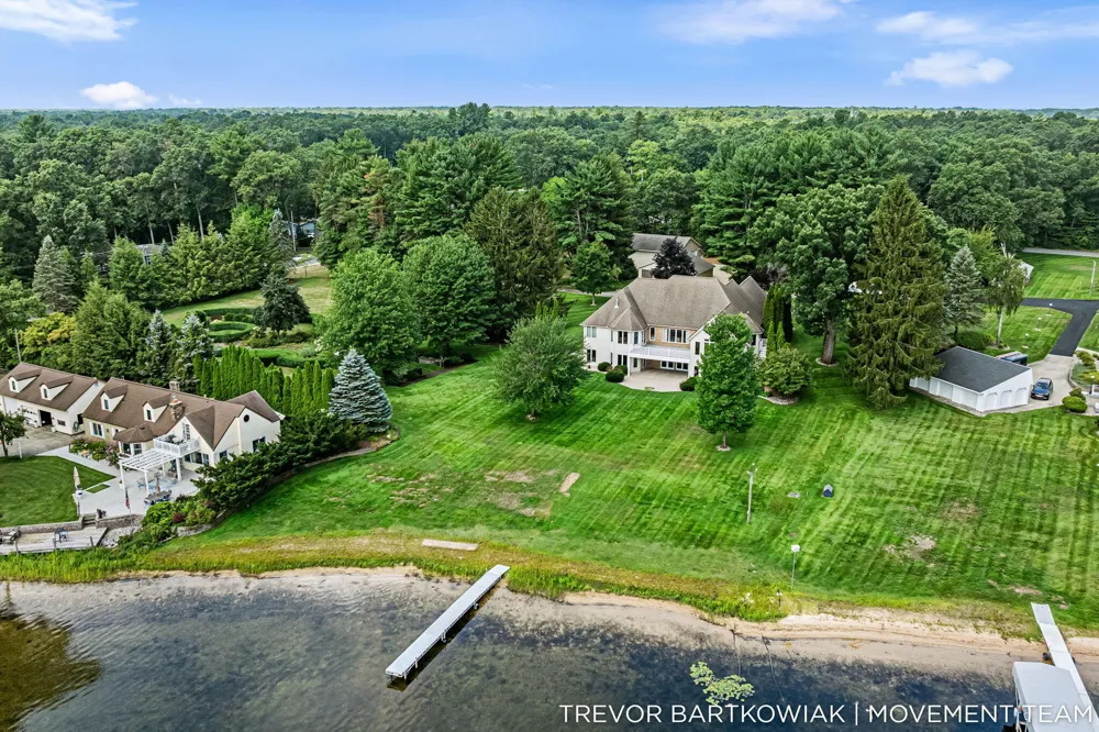 2696 Middle Lake Road Dalton Township, MI 49457