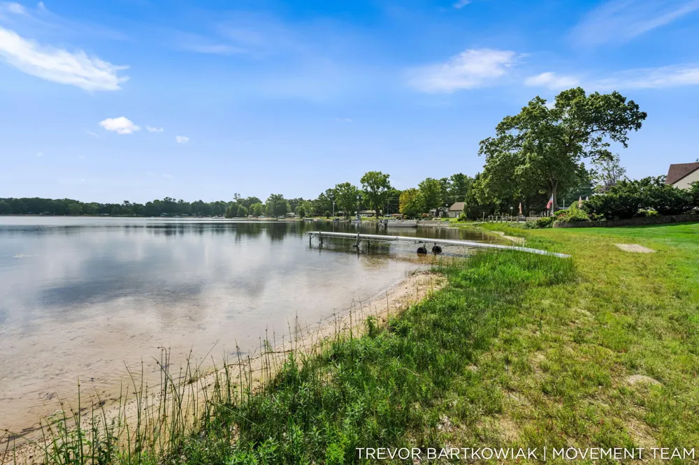 2696 Middle Lake Road Dalton Township, MI 49457