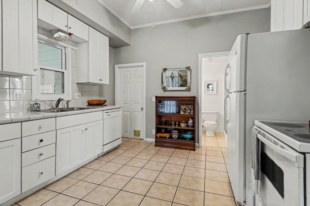 531 Fairview Avenue Manistee City, MI 49660