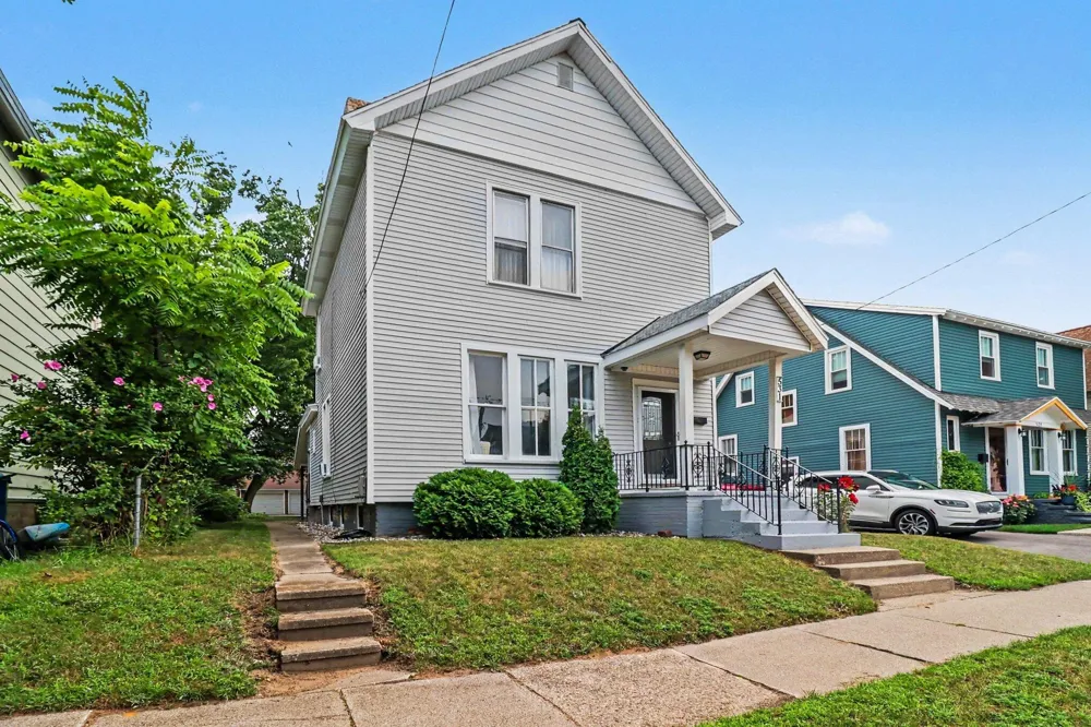 531 Fairview Avenue Manistee City, MI 49660