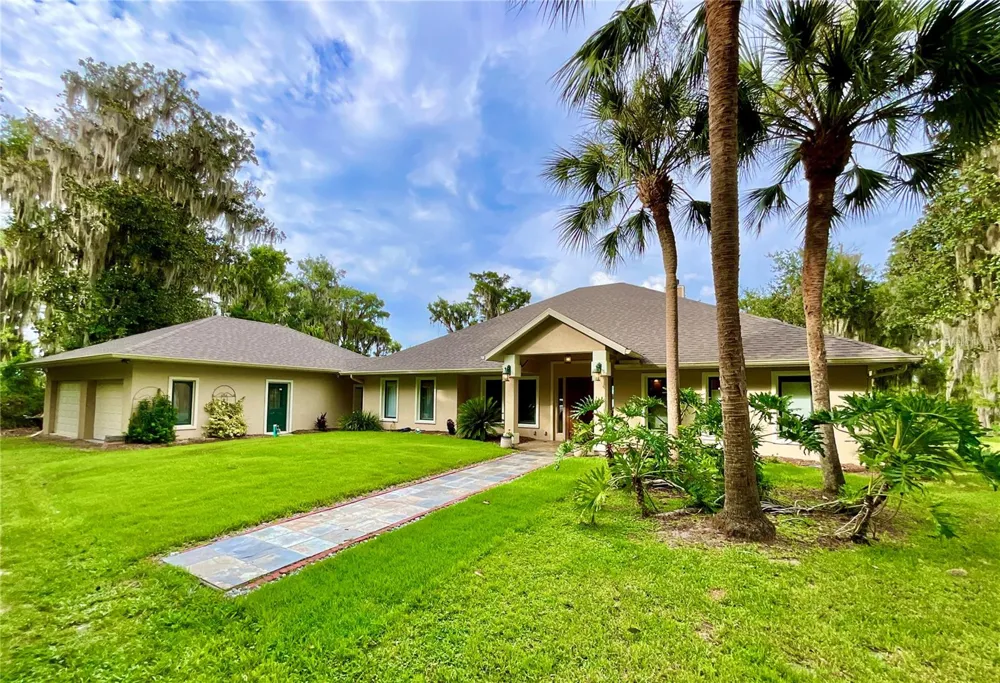 20924 NE 132ND AVENUE Waldo, FL 32694
