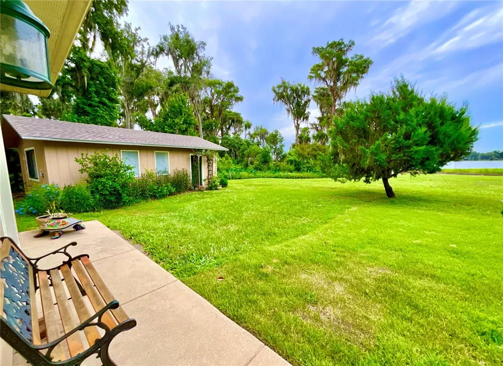 20924 NE 132ND AVENUE Waldo, FL 32694