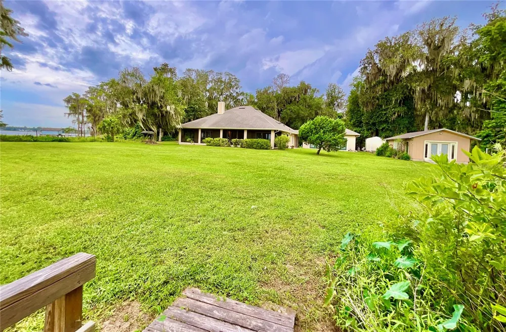 20924 NE 132ND AVENUE Waldo, FL 32694
