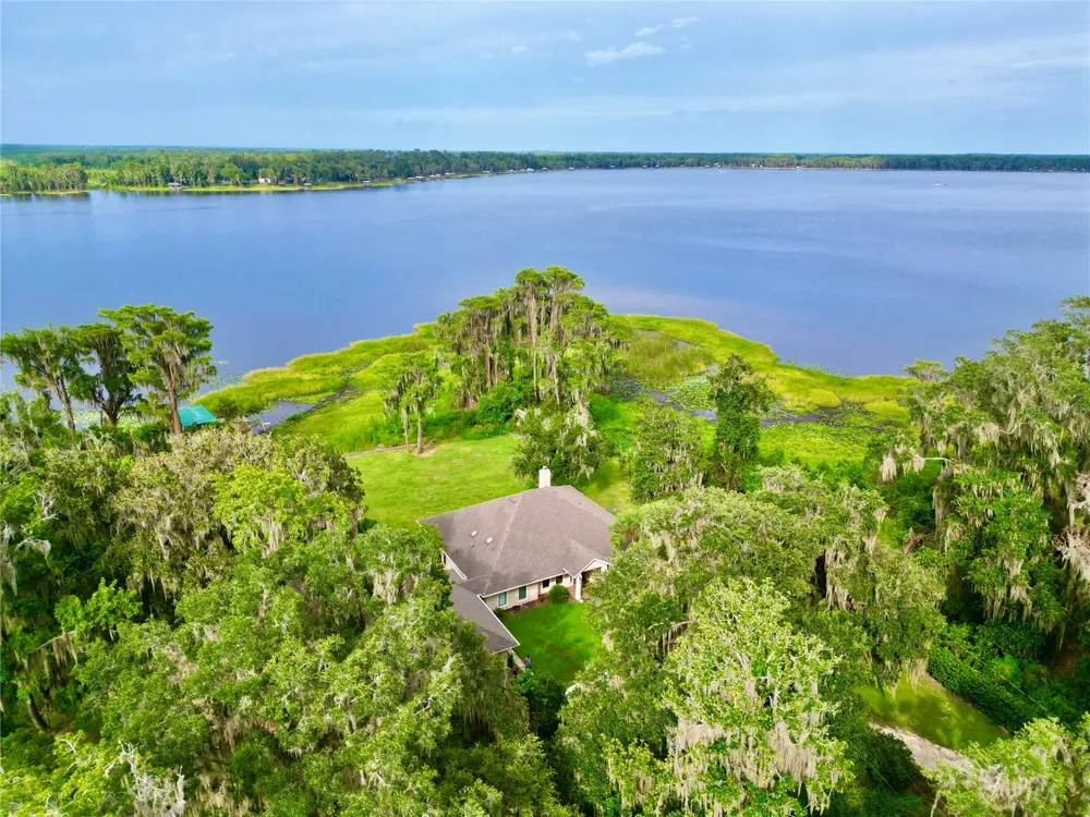 20924 NE 132ND AVENUE Waldo, FL 32694