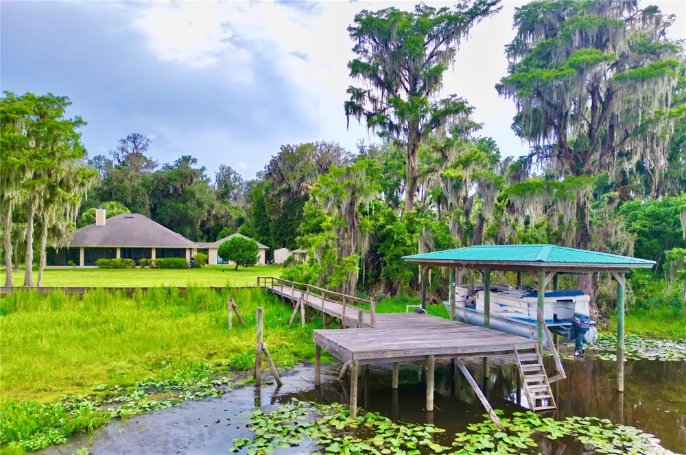 20924 NE 132ND AVENUE Waldo, FL 32694