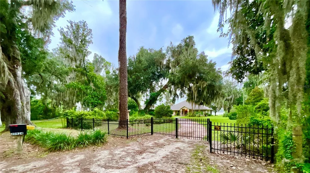 20924 NE 132ND AVENUE Waldo, FL 32694