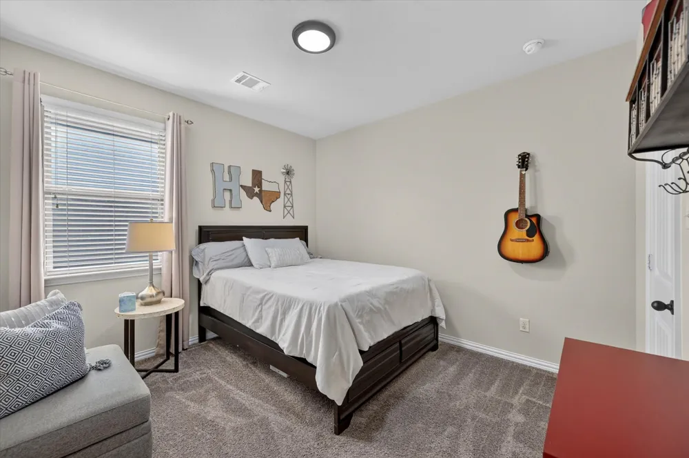1156 Blue Sky Lane Burleson, TX 76058