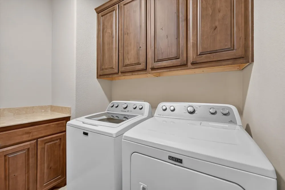 1156 Blue Sky Lane Burleson, TX 76058