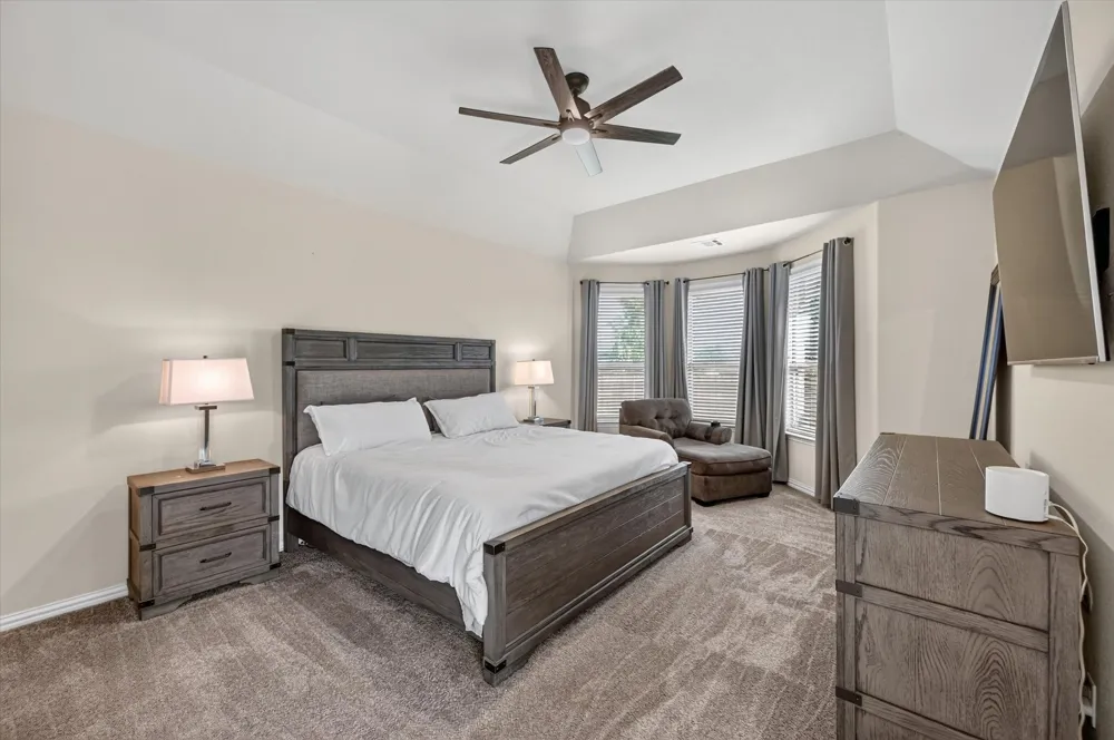 1156 Blue Sky Lane Burleson, TX 76058