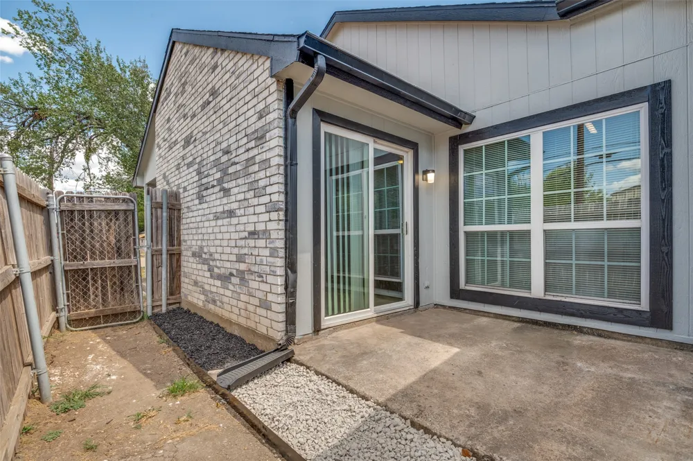 3006 Oak Ridge Place Grand Prairie, TX 75052