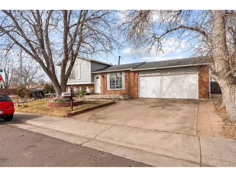 4609 Fontana Way
