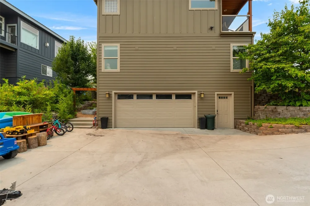 340 Lake Front Road Orondo, WA 98843