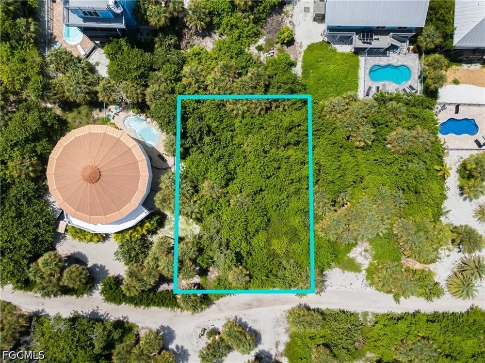 Smugglers Drive Captiva, FL 33924