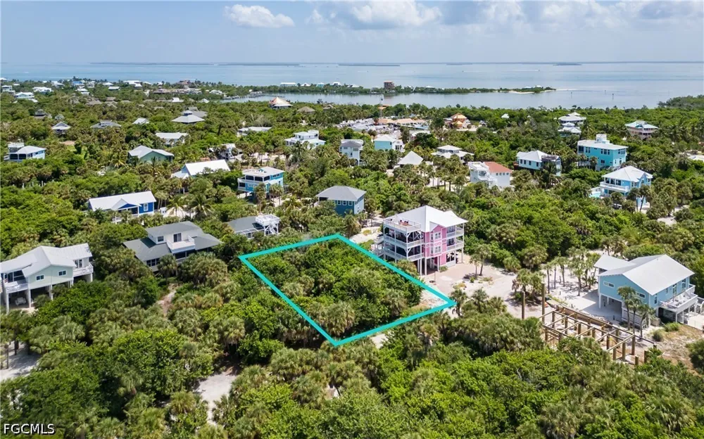 Smugglers Drive Captiva, FL 33924