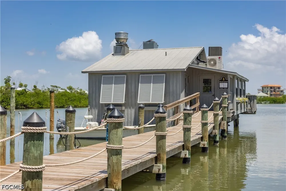 Smugglers Drive Captiva, FL 33924
