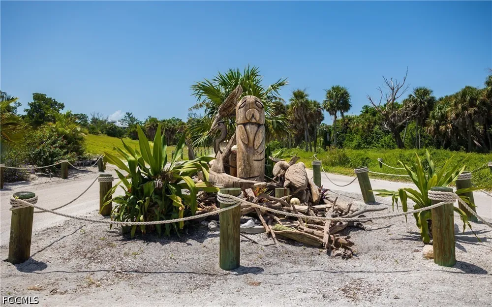 Smugglers Drive Captiva, FL 33924