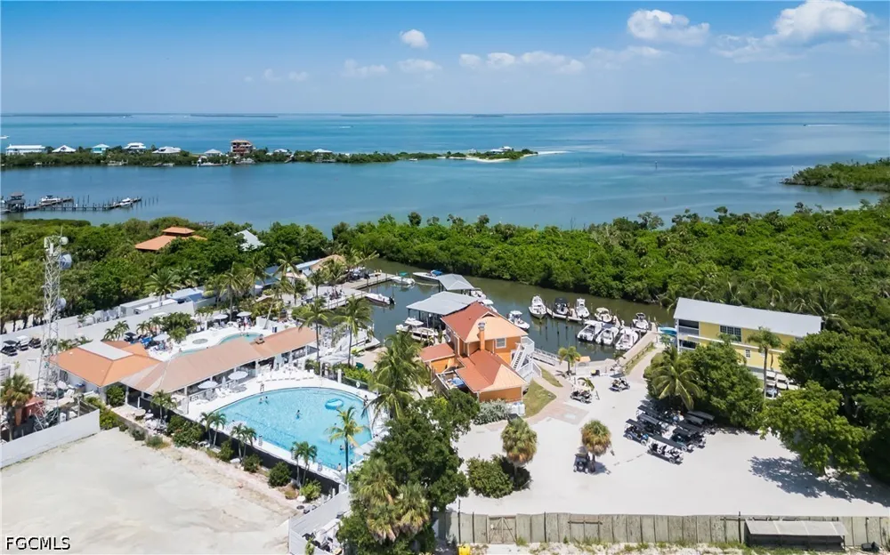 Smugglers Drive Captiva, FL 33924