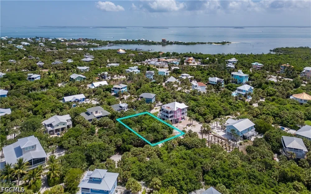 Smugglers Drive Captiva, FL 33924
