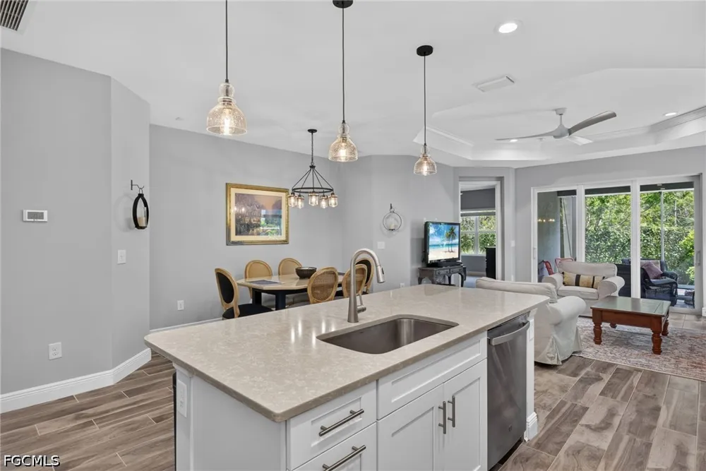 Marquesa Circle Naples, FL 34112