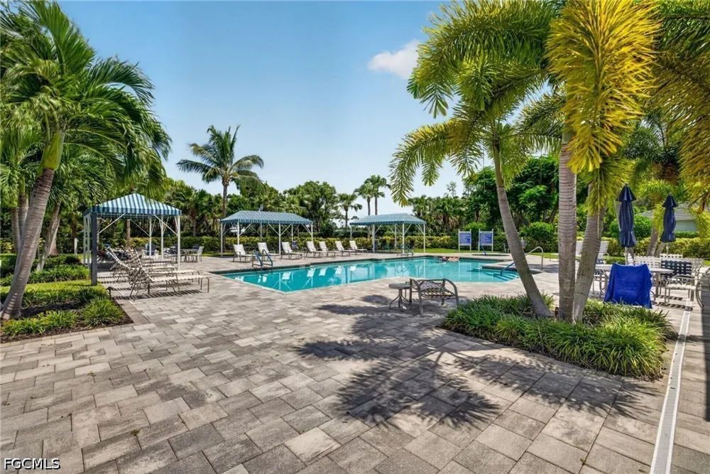 Marquesa Circle Naples, FL 34112