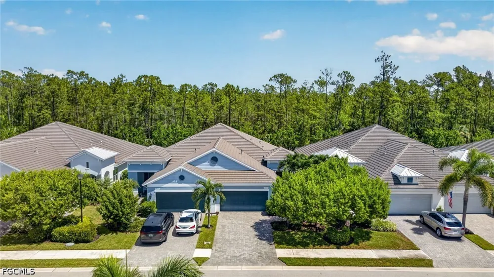 Marquesa Circle Naples, FL 34112