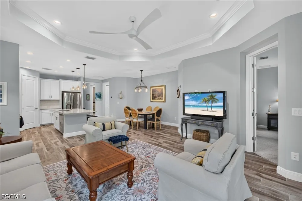 Marquesa Circle Naples, FL 34112