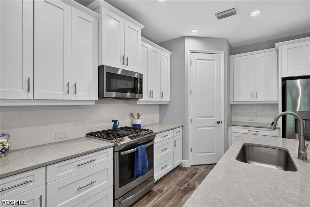 Marquesa Circle Naples, FL 34112