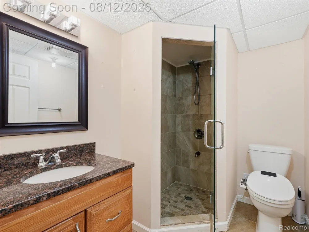 54867 Preston Pines Lane Shelby Charter Township, MI 48315
