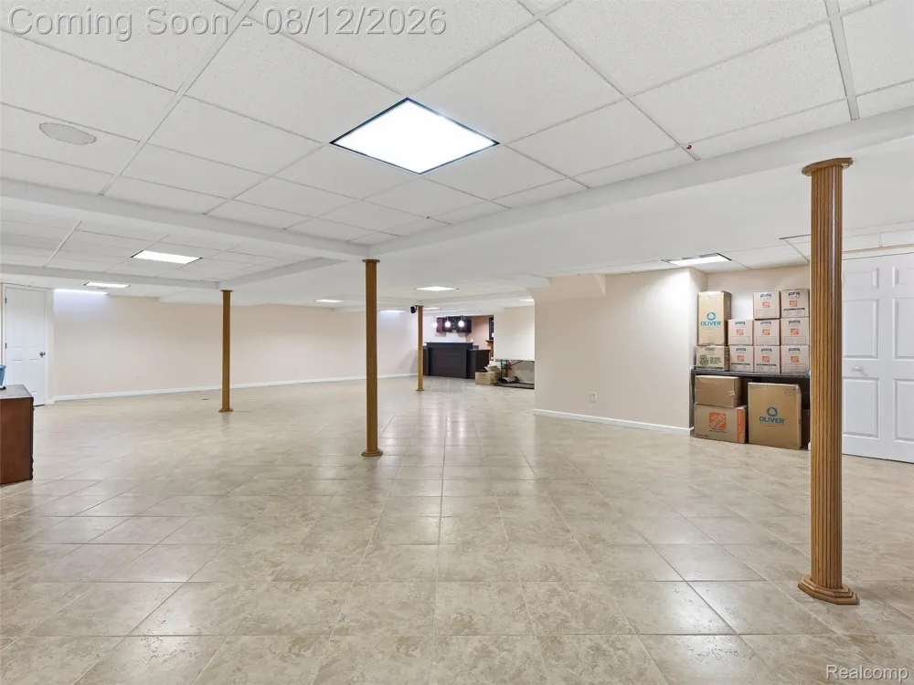 54867 Preston Pines Lane Shelby Charter Township, MI 48315
