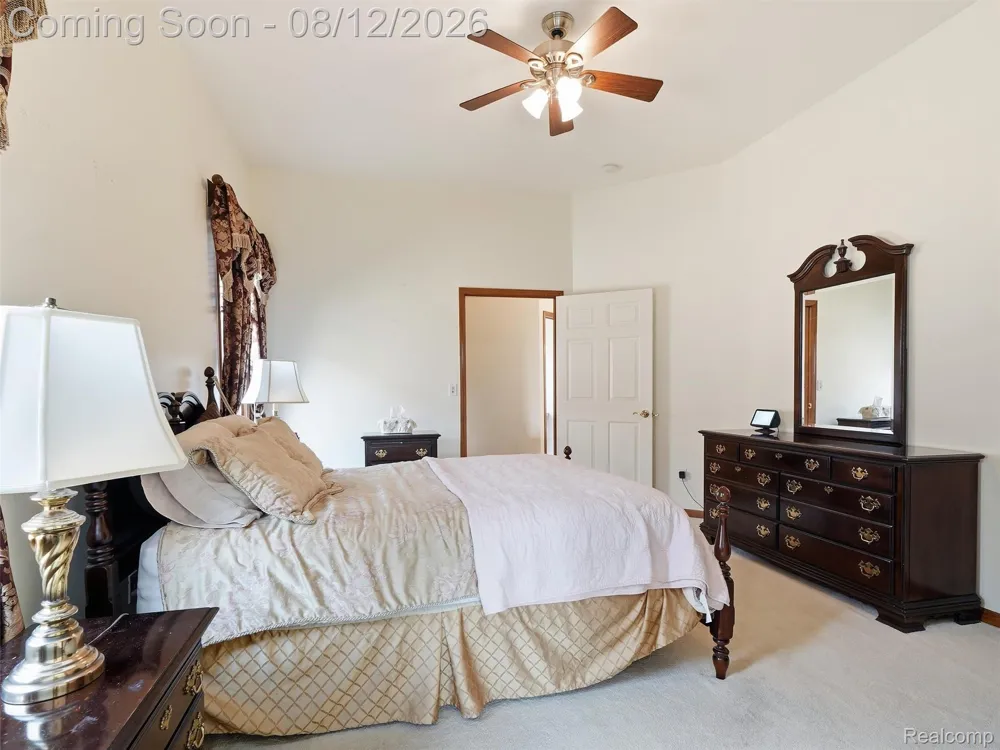 54867 Preston Pines Lane Shelby Charter Township, MI 48315