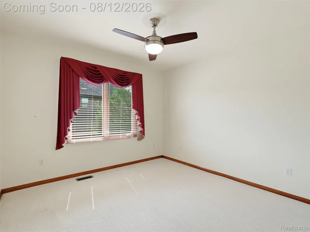 54867 Preston Pines Lane Shelby Charter Township, MI 48315