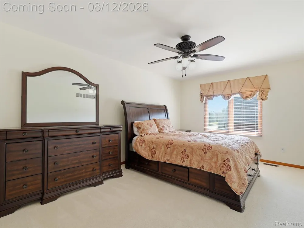 54867 Preston Pines Lane Shelby Charter Township, MI 48315