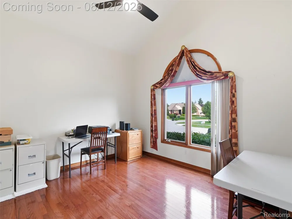 54867 Preston Pines Lane Shelby Charter Township, MI 48315
