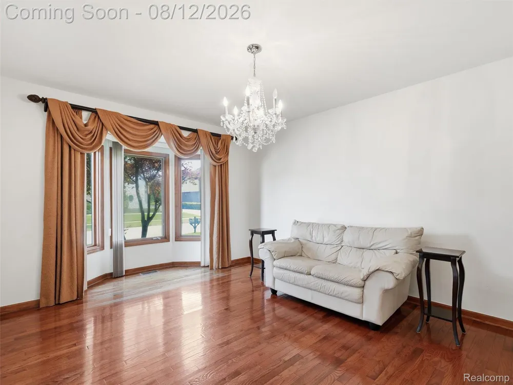 54867 Preston Pines Lane Shelby Charter Township, MI 48315