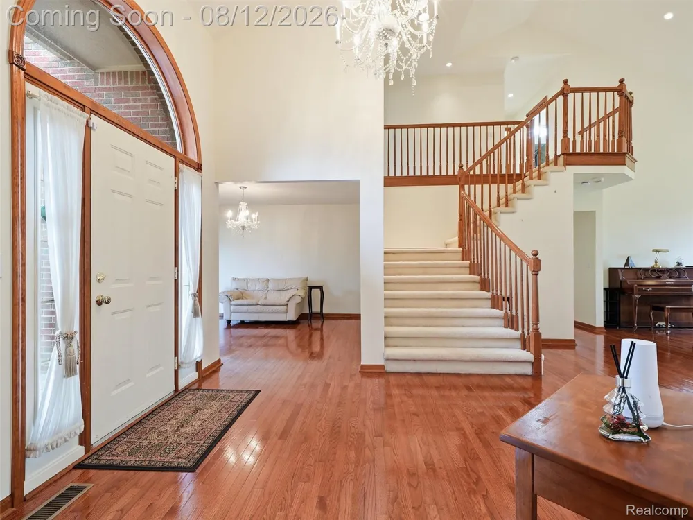 54867 Preston Pines Lane Shelby Charter Township, MI 48315