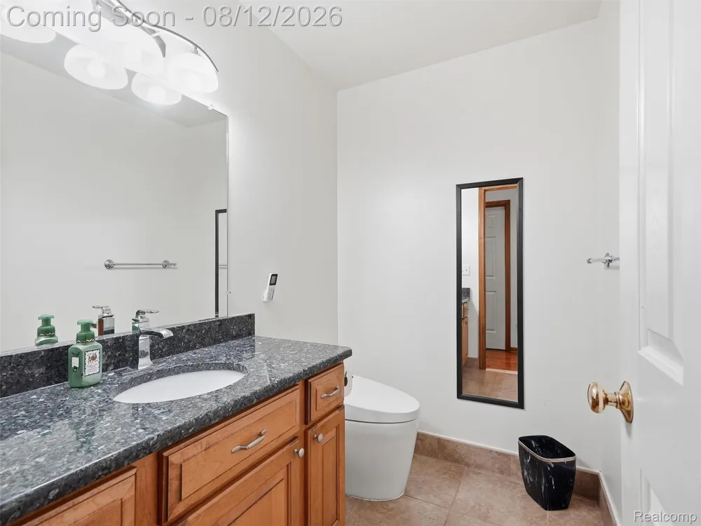 54867 Preston Pines Lane Shelby Charter Township, MI 48315