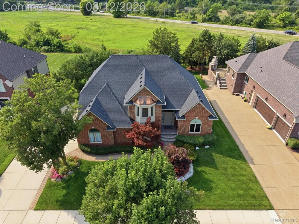 54867 Preston Pines Lane Shelby Charter Township, MI 48315