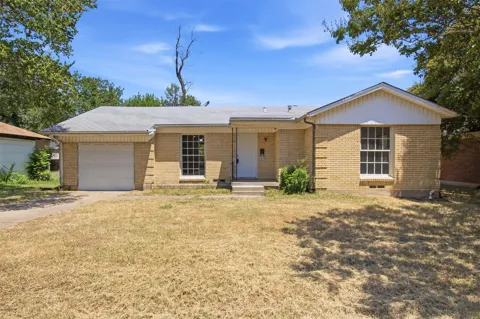 1219 Daisy Lane
