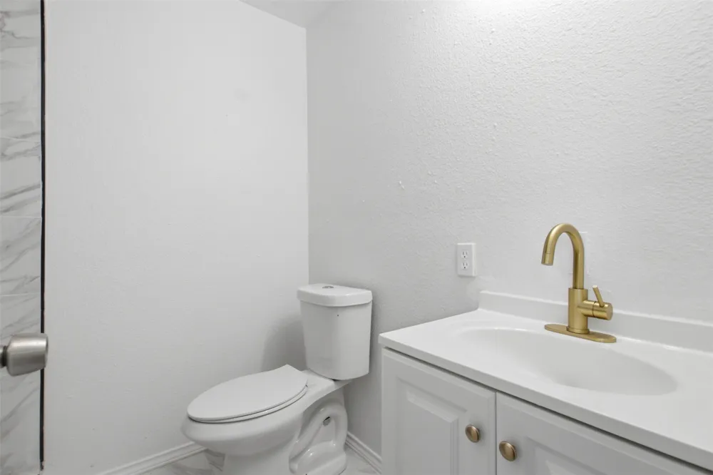1219 Daisy Lane Irving, TX 75061