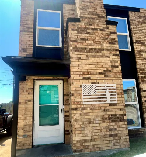 112 Brookside Drive