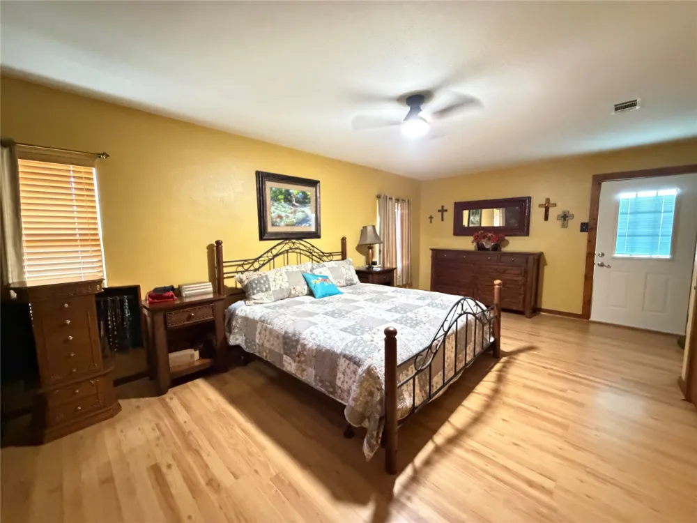 330 S Goode Road Wilmer, TX 75172